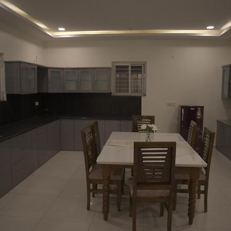 Dcasa Apartment Hotel Haydarabad Dış mekan fotoğraf