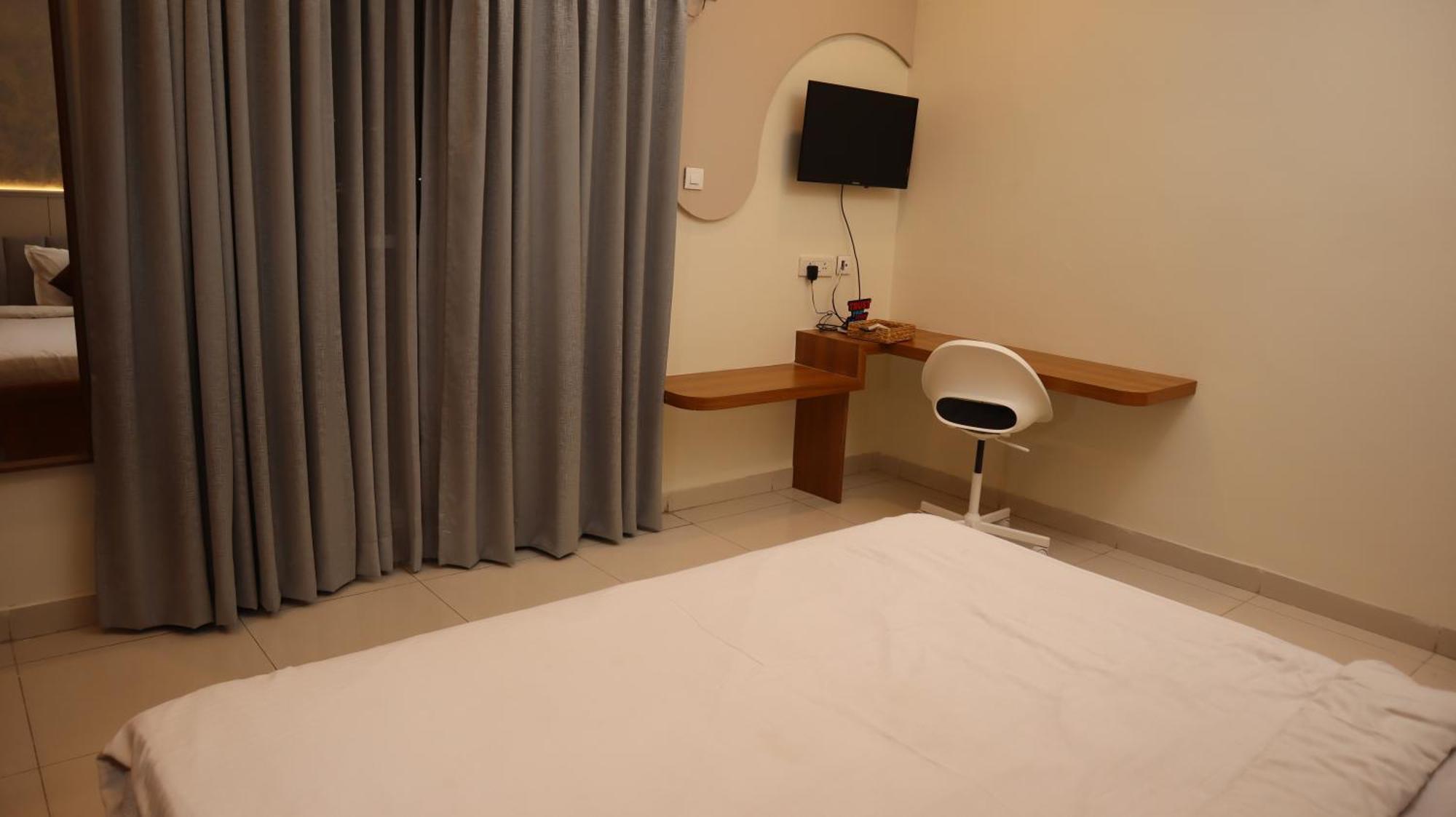Dcasa Apartment Hotel Haydarabad Dış mekan fotoğraf